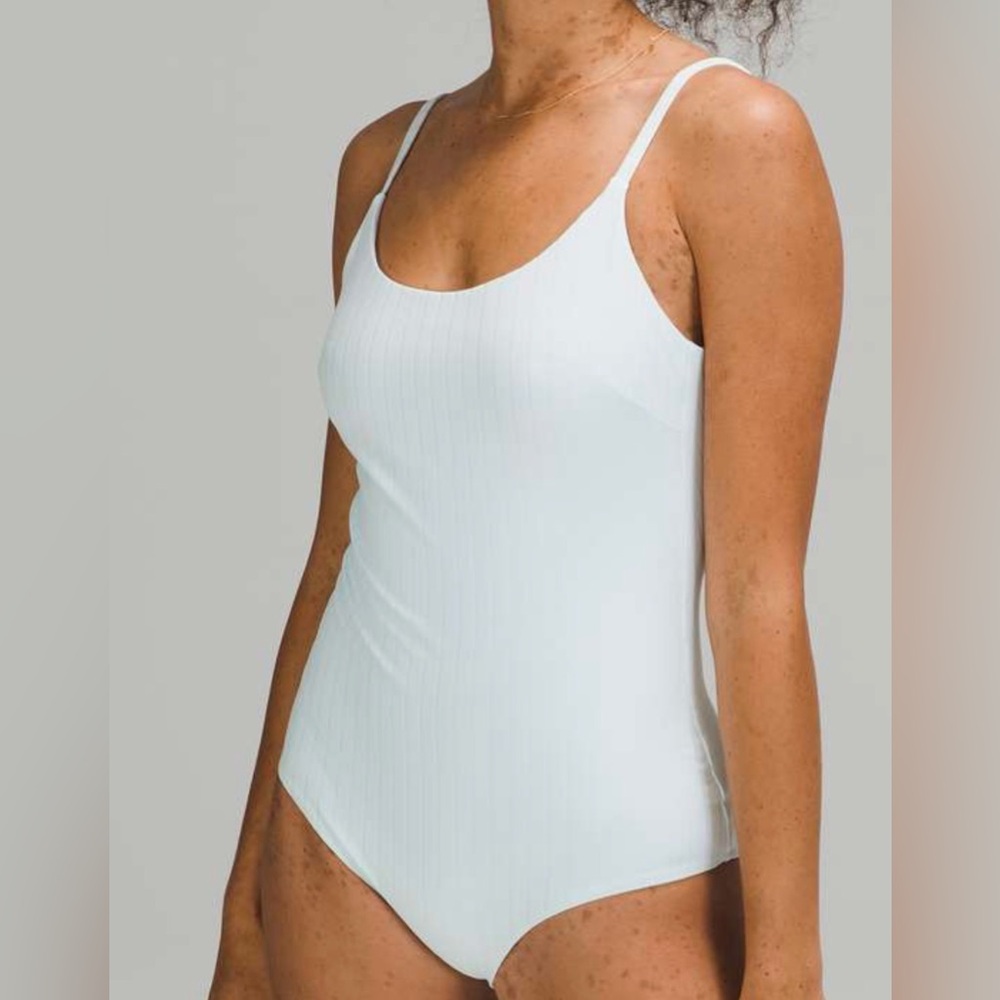 Lululemon U-Back Ribbed Medium One-Piece
Sheer Blue (White) size M
